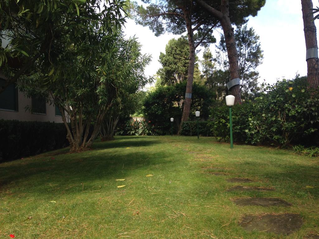 Tirrenia Beach House - Sea Front With Private Beach 圣雷默 外观 照片